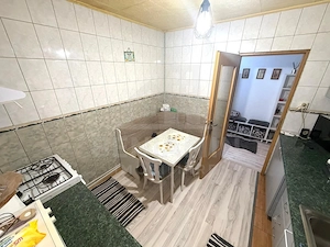 3 camere semidecomandat etaj 3 mobilat utilat - Valea Rosie - 69mp - imagine 5