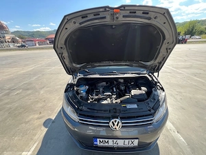 Volkswagen Touran - imagine 4