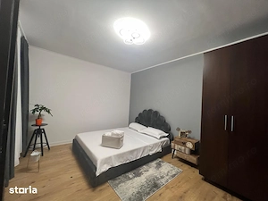 Vând studio la demisol în sectorul 1