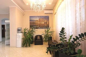 VANZARE - CLADIRE COMERCIALA  -  HOTEL - PRETABIL SI  PENTRU  AZIL - RAHOVA - MARGEANULUI - ANTIAERI - imagine 2