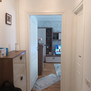 vanzare  apartament 2 camere - imagine 3