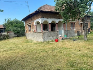 Casa batraneasca cu teren generos de vanzare aproximativ 20euro mp - imagine 6