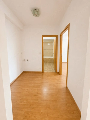 De vanzare 2 camere bloc nou,parter inalt,bucatarie separata,62 mp utili - imagine 4