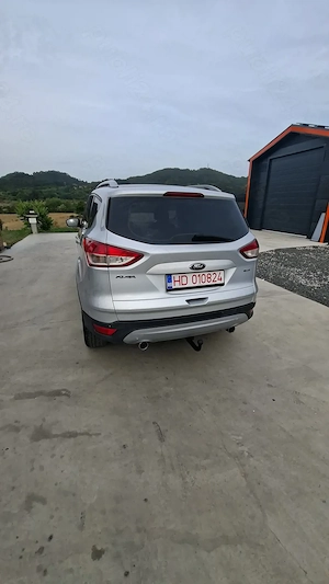 Ford Huga Benzinar - imagine 6