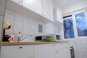 Inchiriez apartament cu 3 camere in zona Soarelui - imagine 7