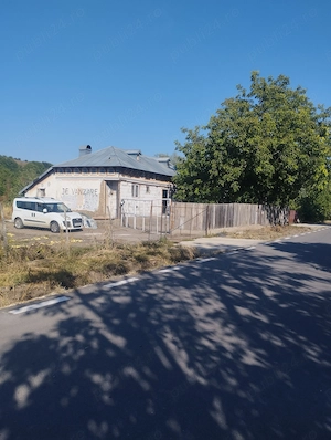 Vând  casa la țară cu utilități 