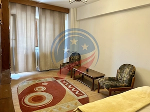 Garsonieră decomandată, foarte spațioasă, ultracentrală – Etaj 2 - imagine 3