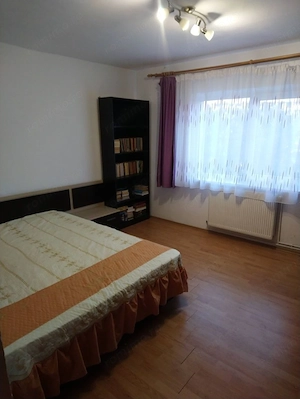 Închiriez 2 camere decomandate - imagine 3