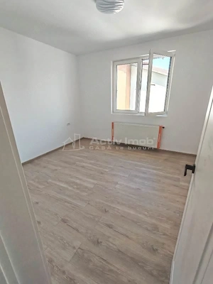 Vanzare -  Casa  - Vila - Prelungirea Ghencea - Dantelei - teren 245mp -205000E -  Comision 0! - imagine 10