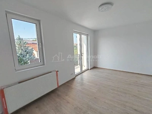 Vanzare -  Casa  - Vila - Prelungirea Ghencea - Dantelei - teren 245mp -205000E -  Comision 0! - imagine 11
