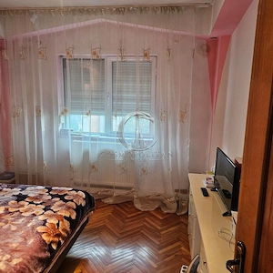 Apartament cu 3 camere ~ zona Brosteni / Colegiu ~ etaj 3 din 4 - imagine 10