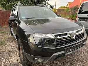 Dacia Duster 1,6 b+Gpl din fabricâ import Germania