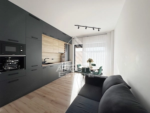 Apartament 3 camere de vanzare, etaj 3/5 cu lift - Giroc, zona Lidl
