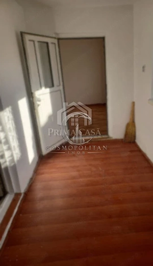 Casa zona Dorobanti teren 500mp toate utilitatile 58.000 euro - imagine 4