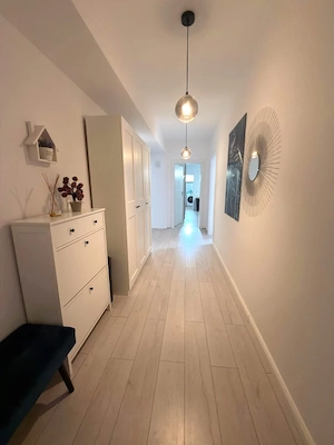 Apartament 3 camere de inchiriat, 126 mp, zona Centrala - imagine 6