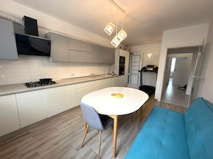 Apartament 3 camere de inchiriat, 126 mp, zona Centrala - imagine 2