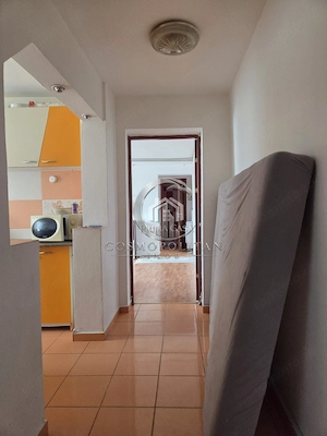 Apartament cu 3 camere ~ zona Crang/Stadion ~ etaj 4din4 ~ mobilat/utilat - imagine 2