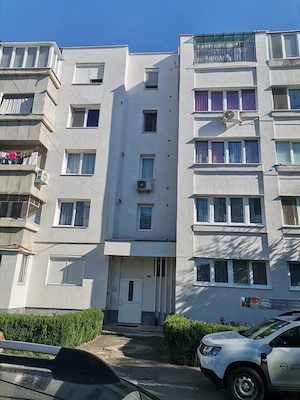 Vand apartament, cartier armatei, etajul 4