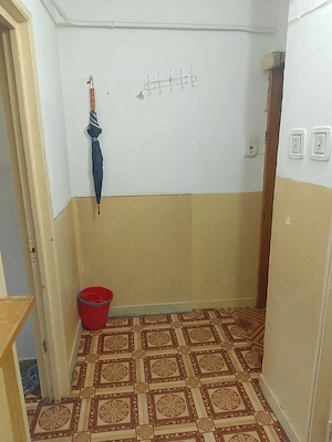 Închiriez apartament cu 2camere  - imagine 4