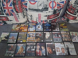 De vânzare DVD-URI cu filme si fotbal.