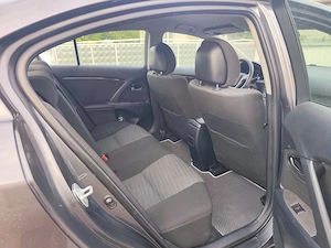 Toyota Avensis T27 - imagine 6