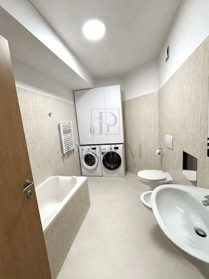 TORONTAL - BLOC NOU - 3 CAMERE - 2 BAI - ETAJ 3 LIFT - DECOMANDAT - imagine 4