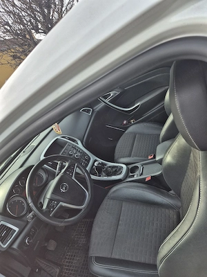 Opel astra j gtc 1.7 TDCI - imagine 2