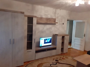 Dau in chirie Ap.4 cam, despărțit în 2 ap, 55+45mp, mobilat - imagine 2