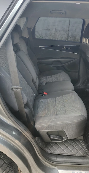 Kia Sorento - imagine 9