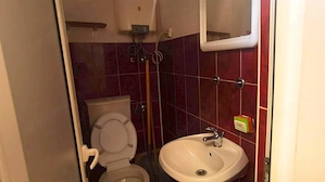 DE INCHIRIAT - SPATIU COMERCIAL CENTRAL 92 MP - imagine 8