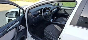 Vand Toyota Avensis - imagine 8