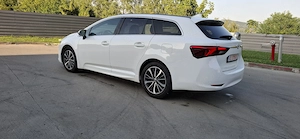 Vand Toyota Avensis - imagine 5