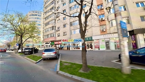 Spatiu comercial de inchiriat Dacia Mosilor 680 mp vitrina 30 ml