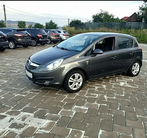 Opel Corsa D An 2011 Motor 1,3 D Km:209053 Consum 4.0%km Pilot automat  Climatronic funcțional  Ogli - imagine 4
