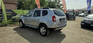 Dacia Duster Benzina + Gaz an 2012 motor 1600 cm3 benzina aer conditionat Garantie - imagine 7