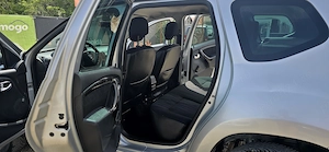 Dacia Duster Benzina + Gaz an 2012 motor 1600 cm3 benzina aer conditionat Garantie - imagine 3