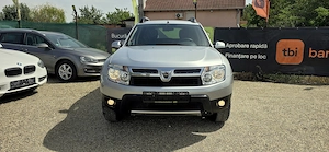Dacia Duster Benzina + Gaz an 2012 motor 1600 cm3 benzina aer conditionat Garantie - imagine 4