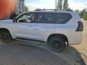 Vand Toyota Land Cruiser Prado 2023 Luxury - imagine 2