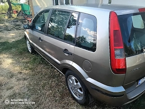 Ford Fusion 2003