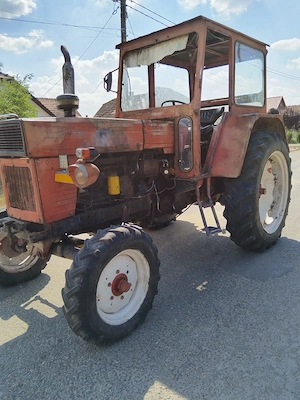 Vând tractor u 650 