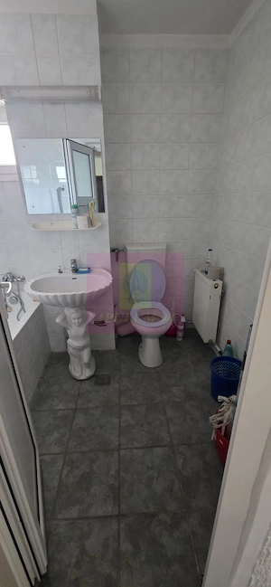 Apartament cu 2 camere de vanzare in Sinaia - imagine 11