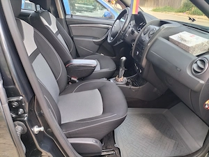 Dacia Duster Laureate,-1.6 benzina  -115cp - 141000 km -tractiune 4x2 -Alarma Viper - Carlig remorca - imagine 8