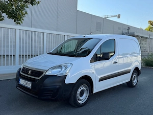 Peugeot Partner 2018 Euro 6 1.6 hdi 90 cp stare foarte buna 