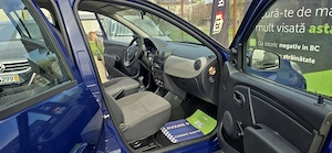 Dacia Sandero an 2009 motor 1400 cm3 benzina model Basic  - imagine 9