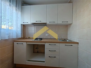 Garsoniera confort 1 de vanzare Micalaca, zona 500 - imagine 3