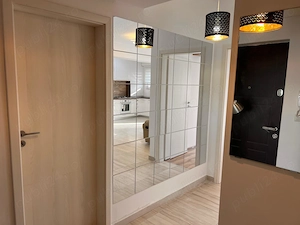 Ap 2 cam - Metrou 3 min ( 200 m ) zona bd Basarabia - Republica - imagine 8