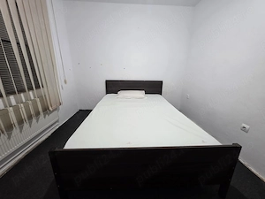 Închiriez apartament spațios în zona Dâmbovița - imagine 2