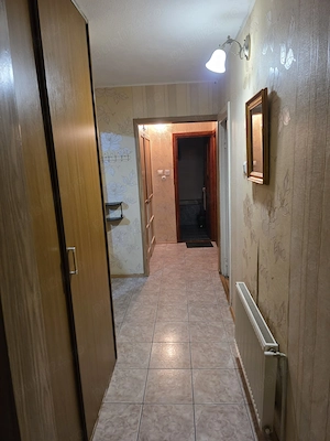 Închiriez apartament spațios în zona Dâmbovița - imagine 6