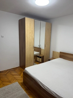 Inchiriez apartament 3 camere - imagine 8