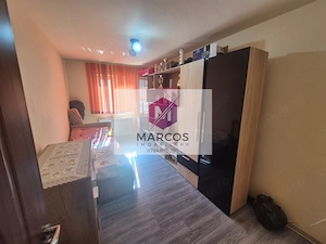 Vand apartament 3 camere Micro 3 - imagine 2